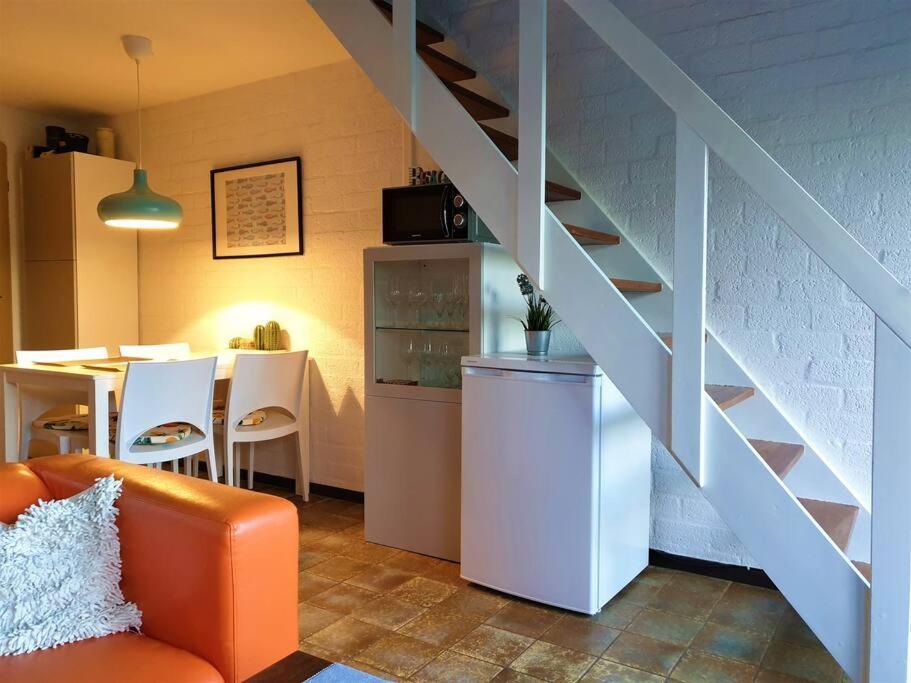 Welkom In Dekreek V59, Dem Freundlichen Ferienhaus Bruinisse Eksteriør bilde